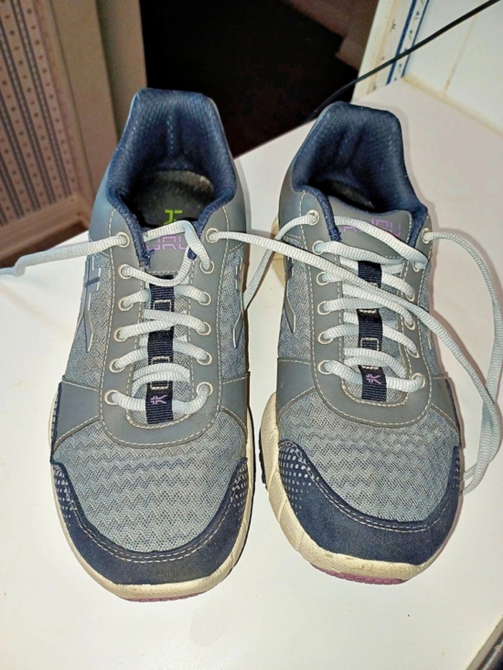 Kuru Women's Athletic Sneakers Gray & Pink US 9.5